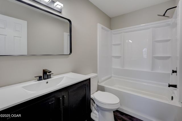 330 N Tyler Avenue, Joplin, MO 64801