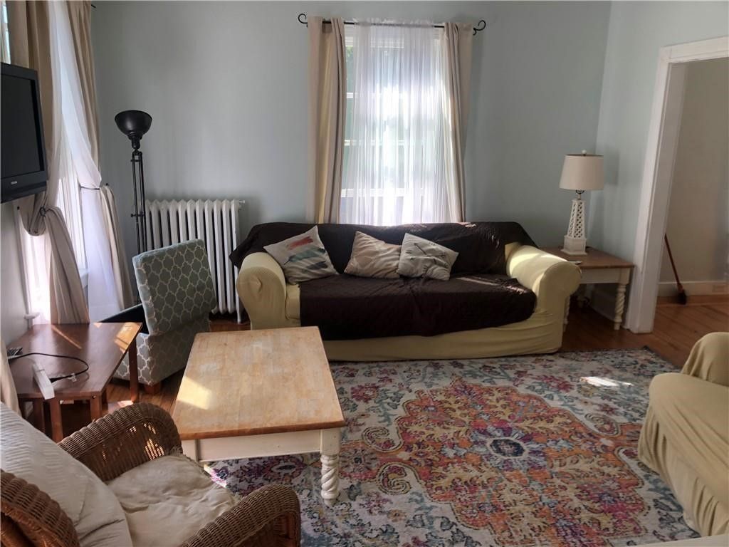 30 Simmons Street, Newport, RI 02840