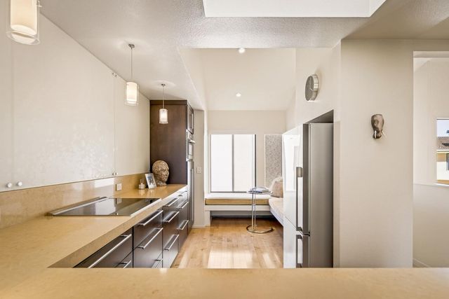 7 Via Joaquin 5, Monterey, CA 93940