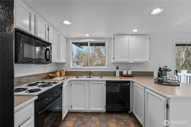 15010 87th Avenue NE, Kenmore, WA 98028