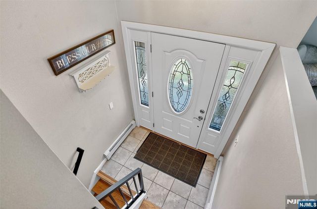 116 Star Lake Road, Bloomingdale, NJ 07403