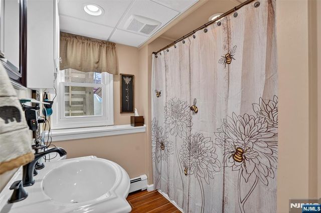 116 Star Lake Road, Bloomingdale, NJ 07403