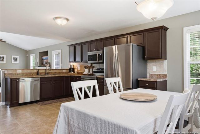 142 Bluebonnet Oak Court, Bunnlevel, NC 28323
