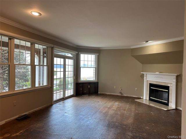 420 Half Moon Bay Drive, Croton-on-hudson, NY 10520