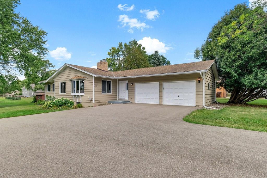 405 Green Avenue SE, Watertown, MN 55388 — exterior