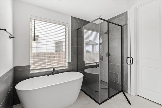 113 Dycus BND, Liberty Hill, TX 78642