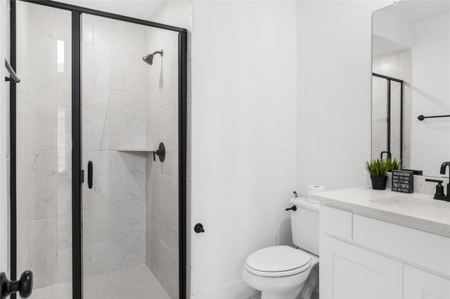 113 Dycus BND, Liberty Hill, TX 78642