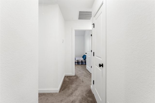 113 Dycus BND, Liberty Hill, TX 78642