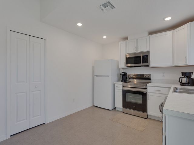 7775 101st Avenue, Vero Beach, FL 32967