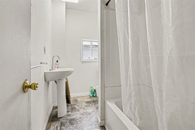 15 Burr Street, Battle Creek, MI 49015