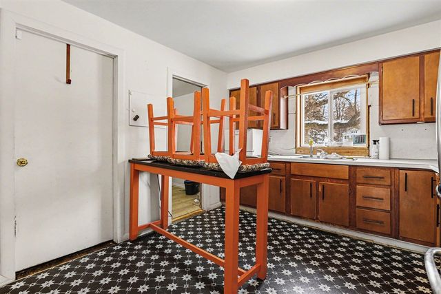 15 Burr Street, Battle Creek, MI 49015