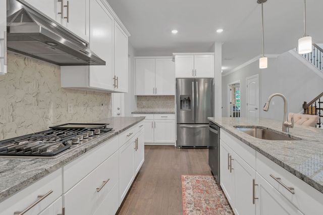 4937 Riverbank Dr, Hermitage, TN 37076