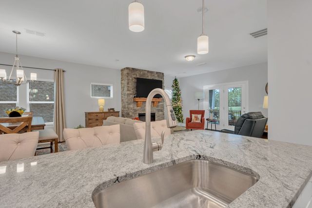 4937 Riverbank Dr, Hermitage, TN 37076