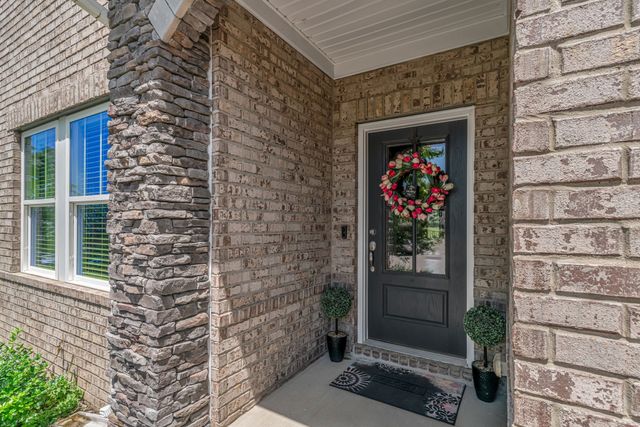 4937 Riverbank Dr, Hermitage, TN 37076