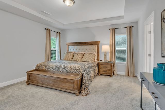 4937 Riverbank Dr, Hermitage, TN 37076