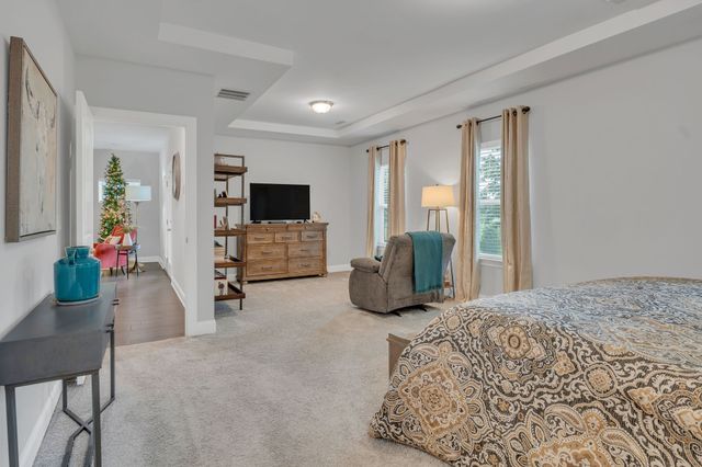 4937 Riverbank Dr, Hermitage, TN 37076