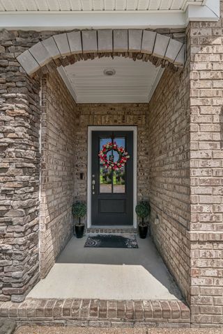 4937 Riverbank Dr, Hermitage, TN 37076