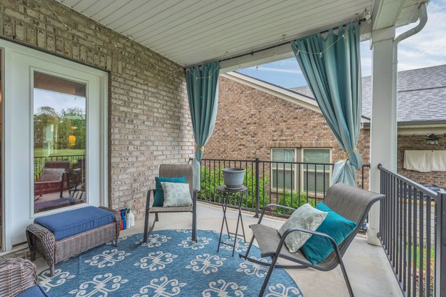 4937 Riverbank Dr, Hermitage, TN 37076