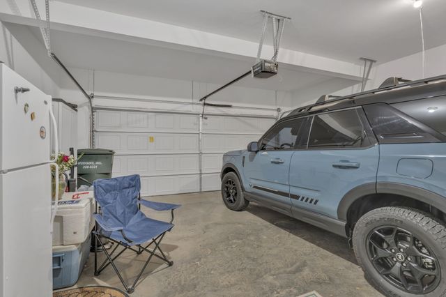 4937 Riverbank Dr, Hermitage, TN 37076