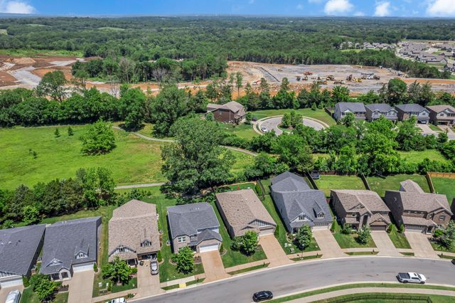 4937 Riverbank Dr, Hermitage, TN 37076