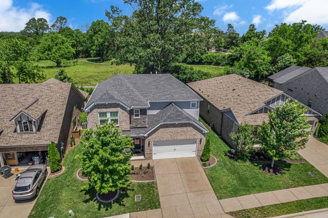 4937 Riverbank Dr, Hermitage, TN 37076