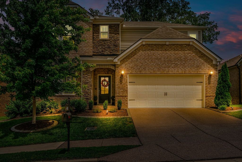 4937 Riverbank Dr, Hermitage, TN 37076
