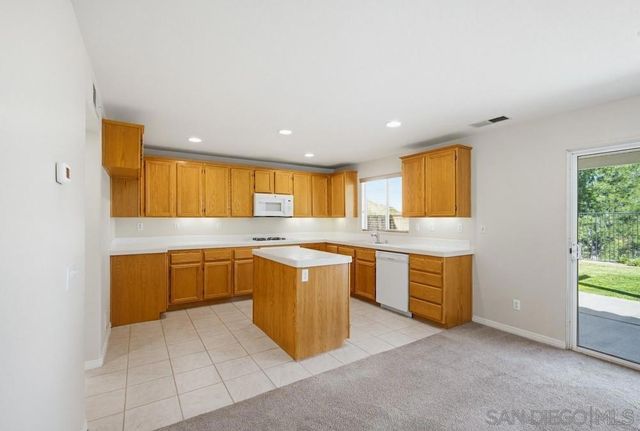 31938 Honeysuckle, Lake Elsinore, CA 92532