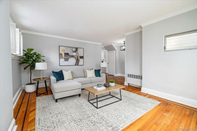 108 Earle Avenue, Lynbrook, NY 11563