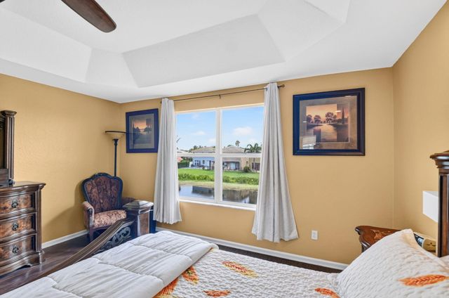 5018 Starblaze Drive, Greenacres, FL 33463