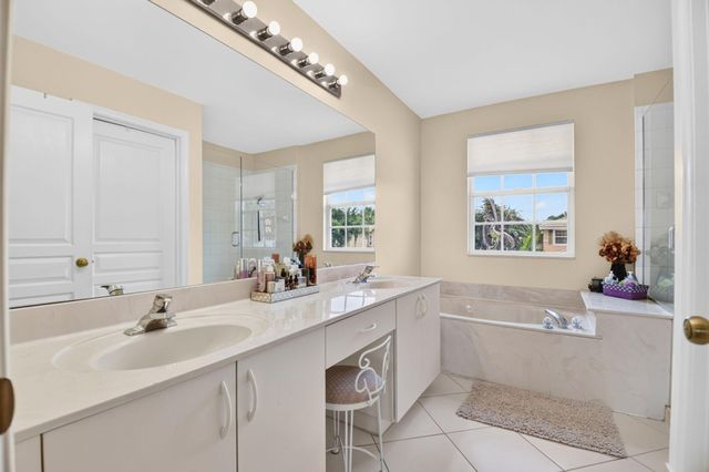 5018 Starblaze Drive, Greenacres, FL 33463