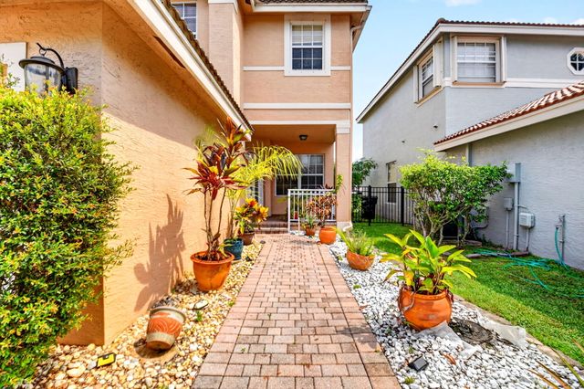 5018 Starblaze Drive, Greenacres, FL 33463
