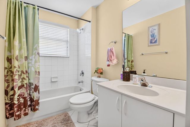 5018 Starblaze Drive, Greenacres, FL 33463