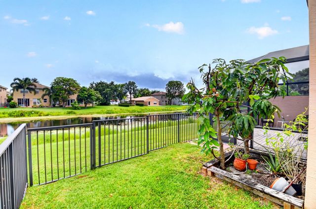 5018 Starblaze Drive, Greenacres, FL 33463