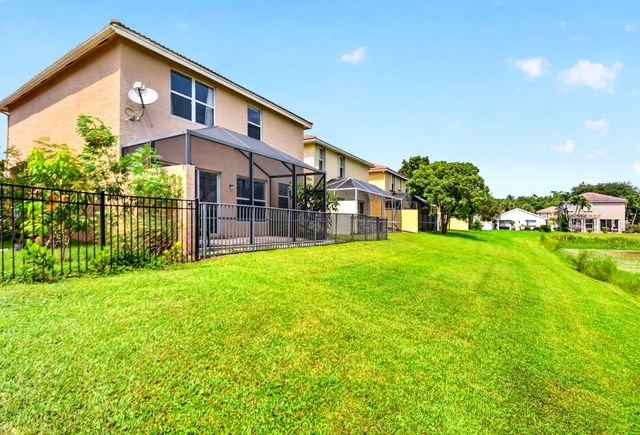 5018 Starblaze Drive, Greenacres, FL 33463
