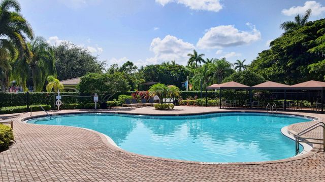 5018 Starblaze Drive, Greenacres, FL 33463