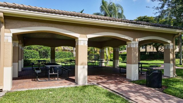 5018 Starblaze Drive, Greenacres, FL 33463