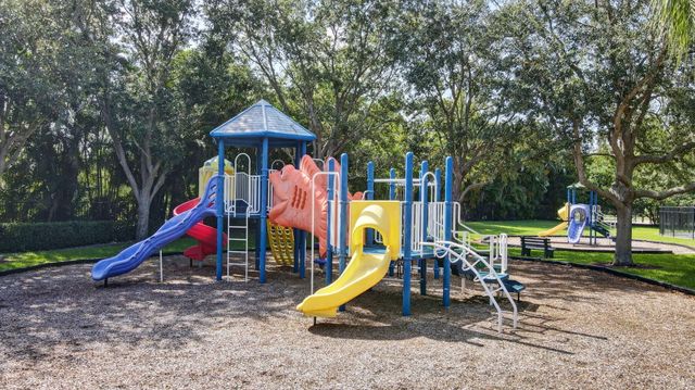 5018 Starblaze Drive, Greenacres, FL 33463