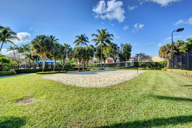 5018 Starblaze Drive, Greenacres, FL 33463