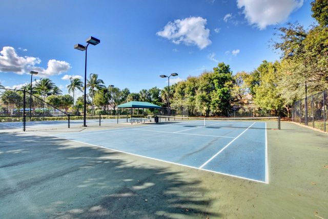 5018 Starblaze Drive, Greenacres, FL 33463
