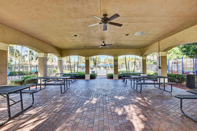 5018 Starblaze Drive, Greenacres, FL 33463