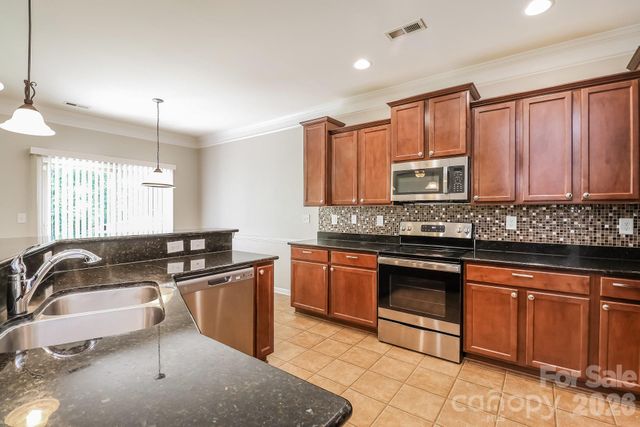 2104 Verde Creek Road, Charlotte, NC 28214