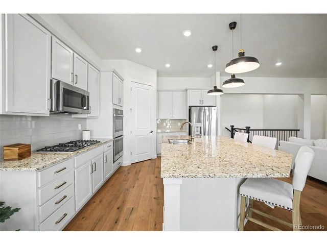 15542 Willow St, Thornton, CO 80602