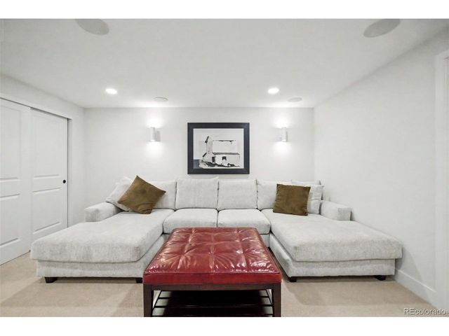 15542 Willow St, Thornton, CO 80602