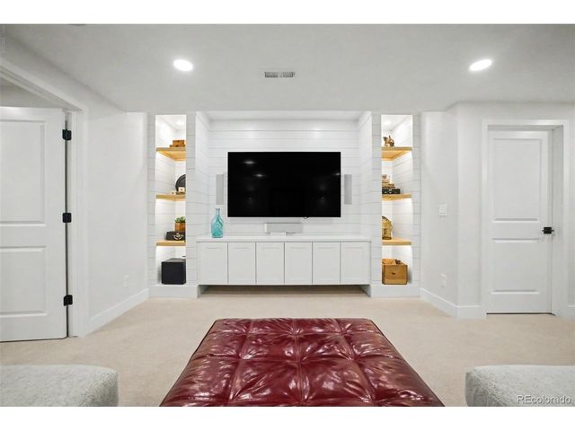 15542 Willow St, Thornton, CO 80602