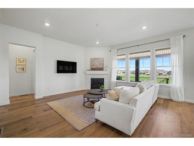 15542 Willow St, Thornton, CO 80602