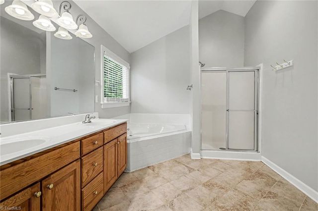 461 Kingsmill Drive, Advance, NC 27006