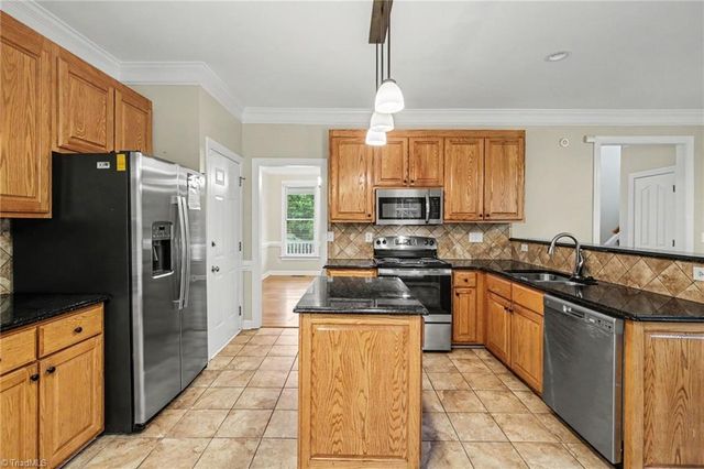 461 Kingsmill Drive, Advance, NC 27006