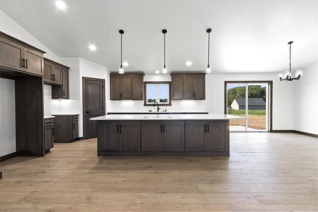 2722 WESTLINE ROAD, Suamico, WI 54313