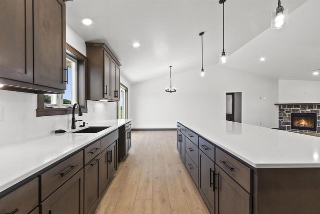 2722 WESTLINE ROAD, Suamico, WI 54313