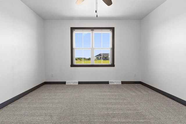 2722 WESTLINE ROAD, Suamico, WI 54313